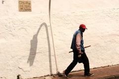 Anonymous walker by Kevin Rodríguez - thekevshot